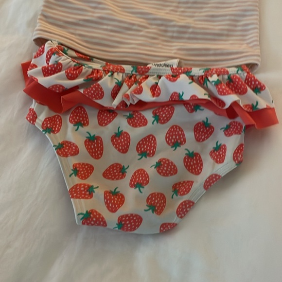 Striped Strawberry Rash Guard Set - Picture 3 of 3